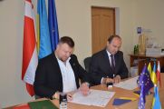 Podpisanie umowy o współpracy Powiatu Otwockiego i Miasta Nowowołyńsk., 